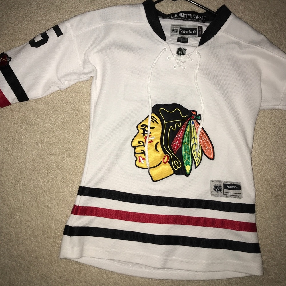 women’s winter classic blackhawks jersey
